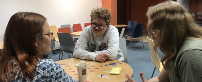 Hradecké děti mohou využít naši podporu už i o poledních pauzách ve škole