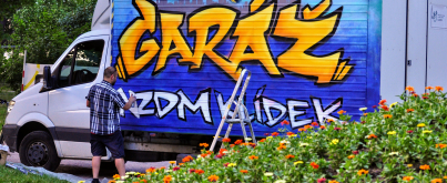 Žižkovy sady rozjasnil Křest sprejem. Návštěvníci festivalu obdivovali graffiti